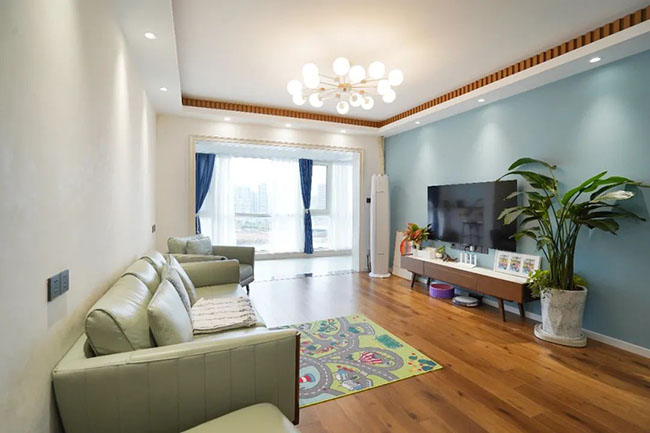 108㎡四居，打造室內(nèi)陽臺+休閑吧臺，體驗日系小清新生活